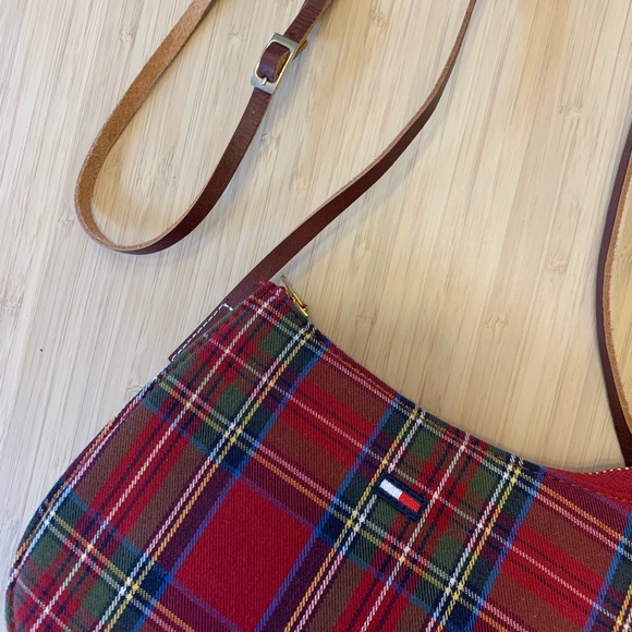 Vintage Tommy Hilfiger Crossbody Bag - Picture 2 of 6